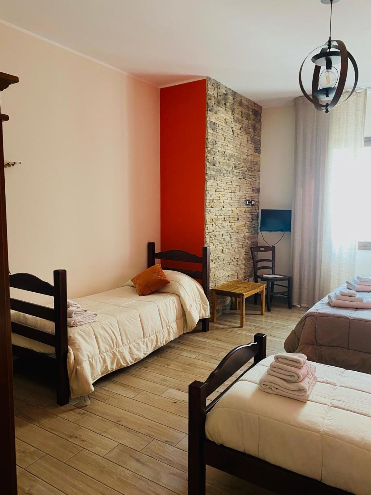 Isolabella Bed & Breakfast Мадзара дел Вало Екстериор снимка