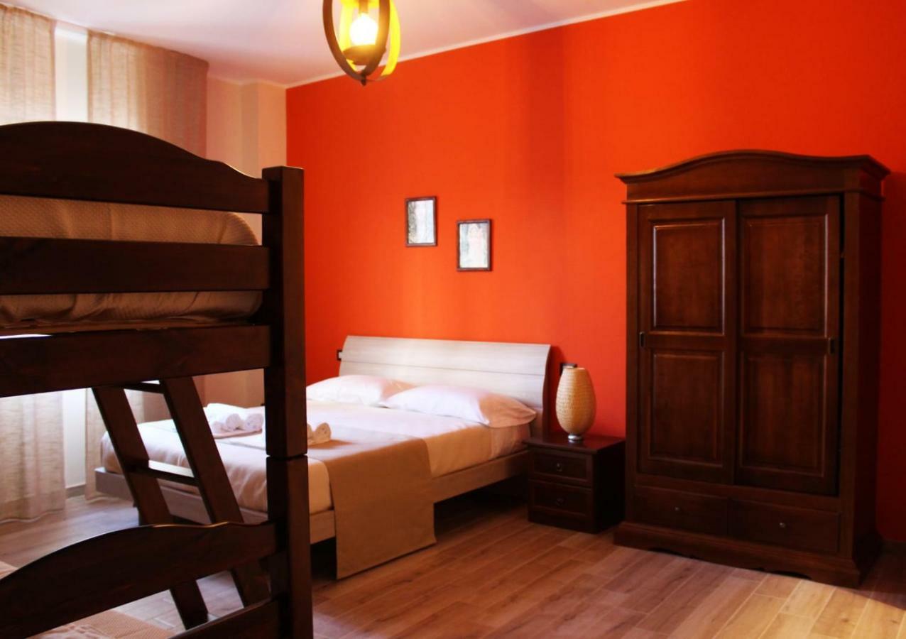 Isolabella Bed & Breakfast Мадзара дел Вало Екстериор снимка